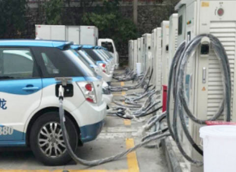 观澜新田充电站120kw双枪直流42kw单枪交流桩