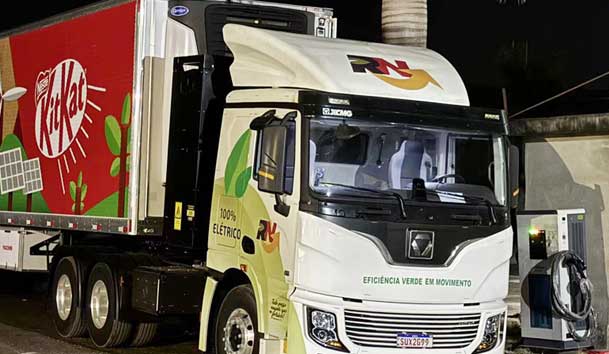 【重卡电动先锋】极悦娱乐300-400kW重卡充电桩：亮点与应用典范(图3)