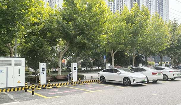 宜昌首批全液冷超充站投入运营，极悦娱乐助力高质量充电基础设施建设